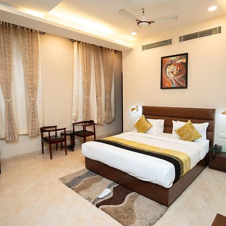 Hotel Radiance Courtyard Varanasi Exteriör bild
