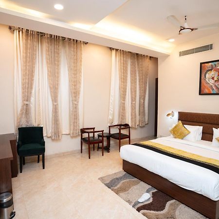 Hotel Radiance Courtyard Varanasi Exteriör bild