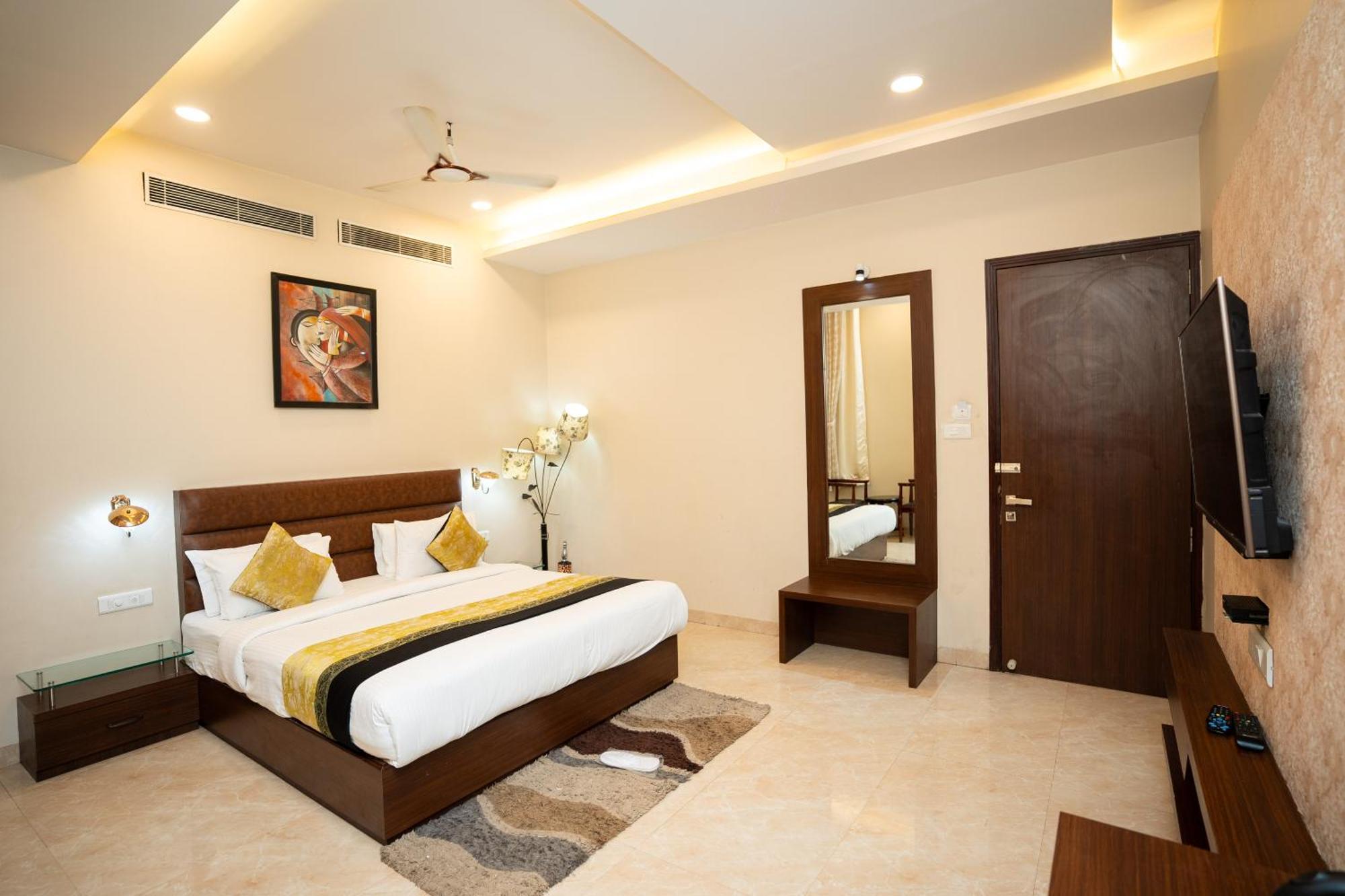 Hotel Radiance Courtyard Varanasi Exteriör bild