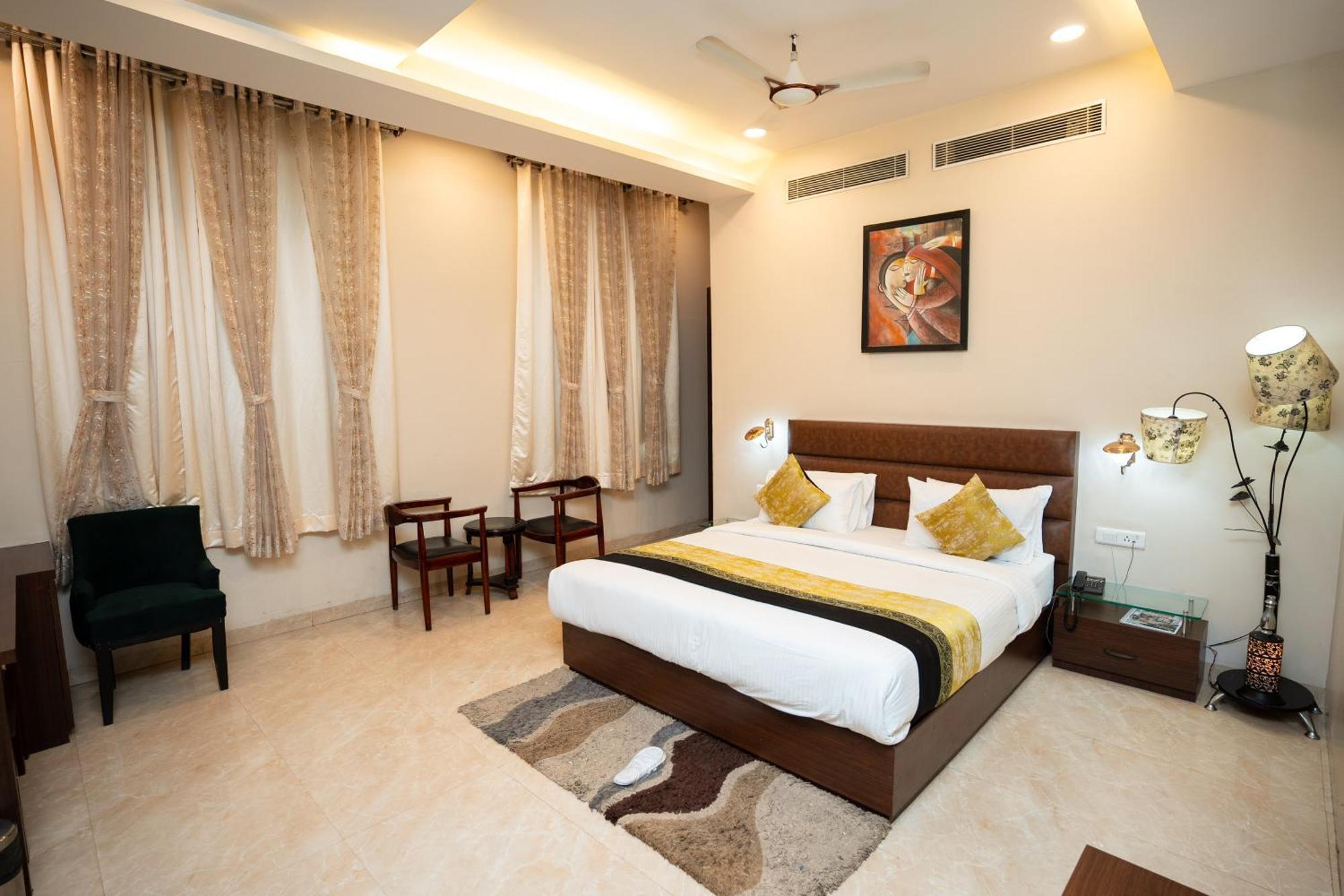 Hotel Radiance Courtyard Varanasi Exteriör bild