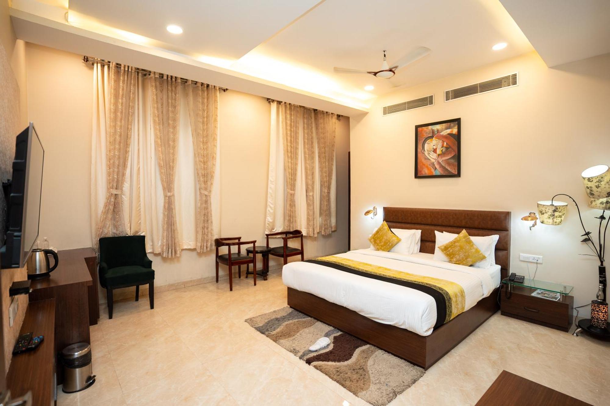 Hotel Radiance Courtyard Varanasi Exteriör bild
